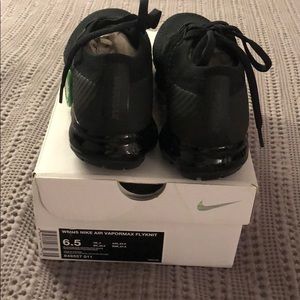 vapormax flyknit triple noir